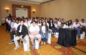 Solid Image Photo9Y2A1989_cropped                  