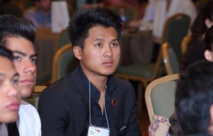 Solid Image Photo9Y2A2229_cropped                         